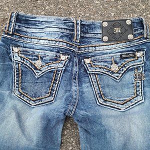 Miss Me women's size 27 x 34 signature boot jeans womens BKE Buckle